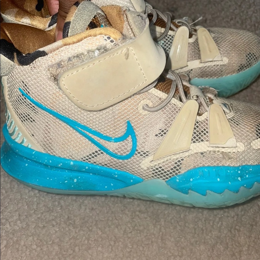 Lebrons boys size 13c